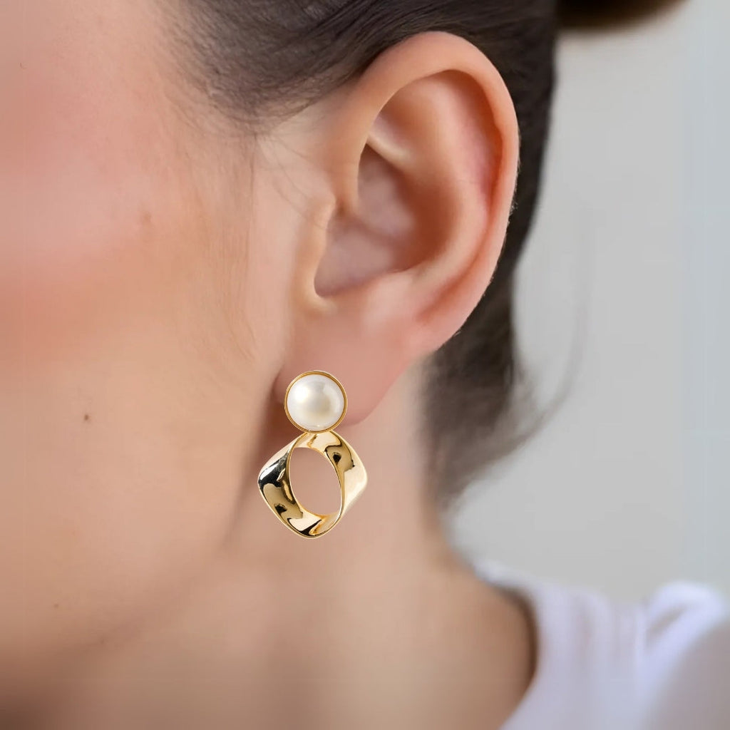 Modern Twist Dangle Earrings White Nestasia