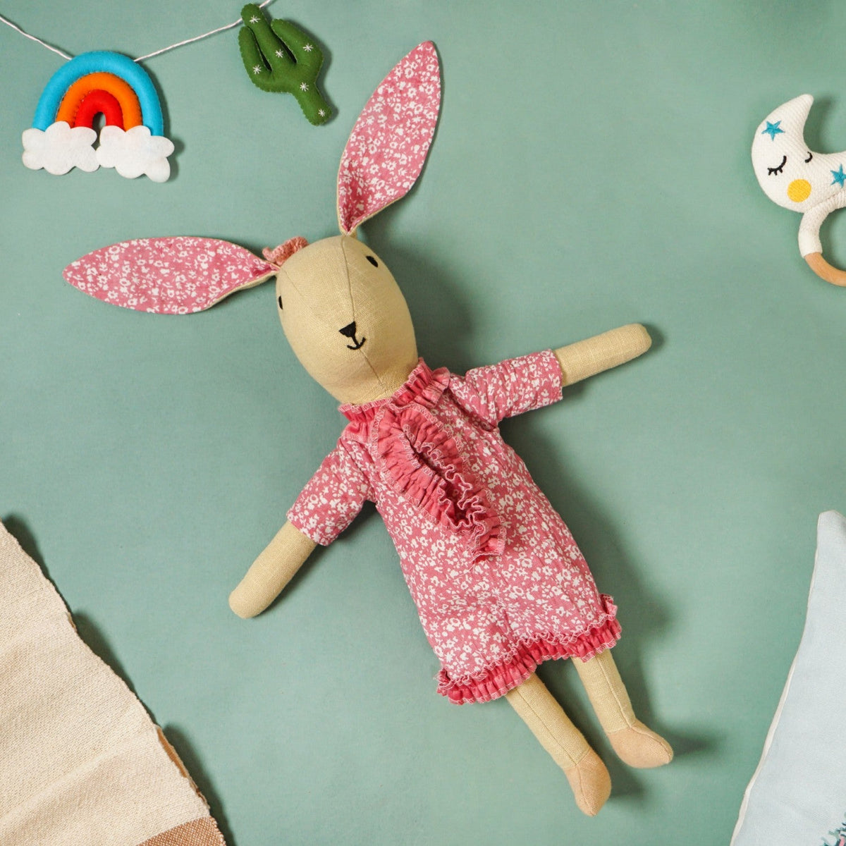 Mr And Mrs Bunny Cuddly Toy Set Of 2 Nestasia