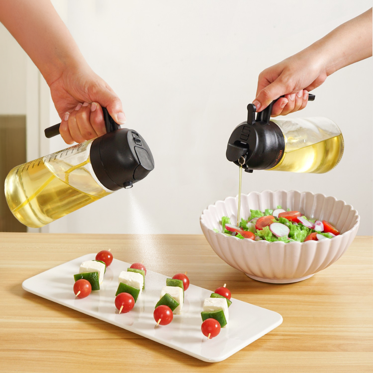 Spray And Pour Oil Dispenser Bottle Black 470ml With Spoon Nestasia