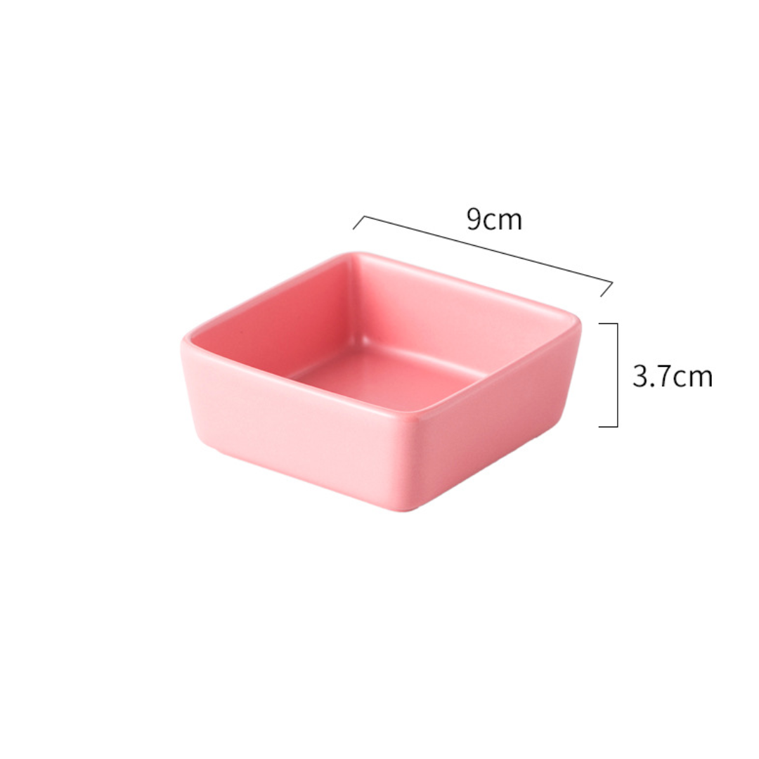 Square Bowls and Wooden Trays Nestasia