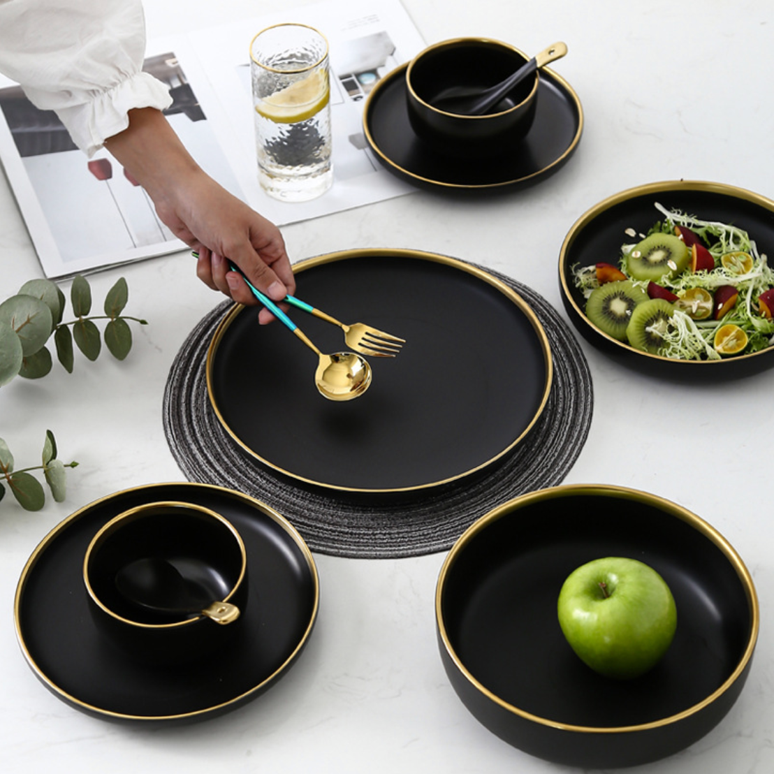 VERA Black Bowl Nestasia