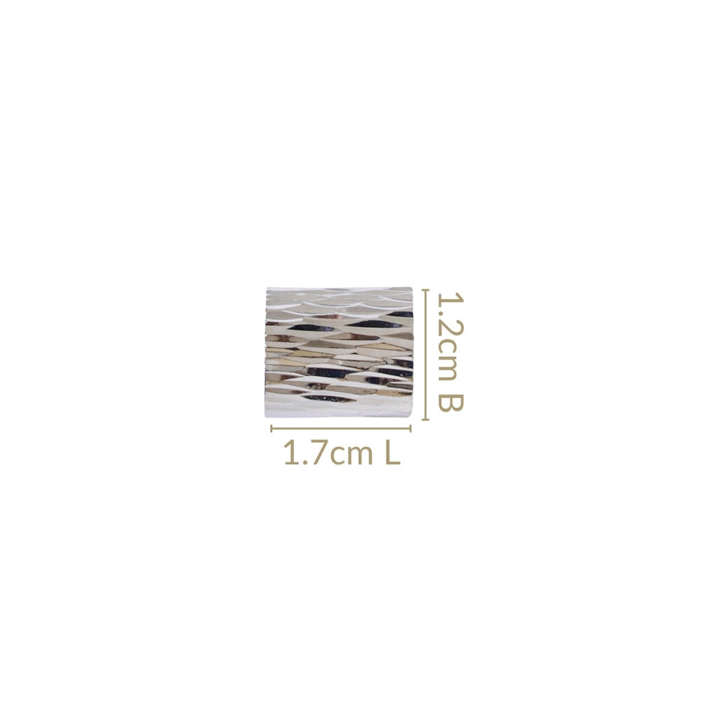 Natural Allure Sleek Silver Huggies Nestasia