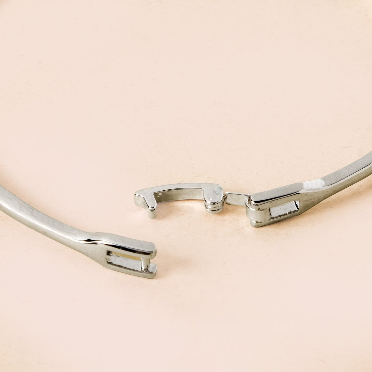Nautical Glam Seashell Silver Bracelet Nestasia