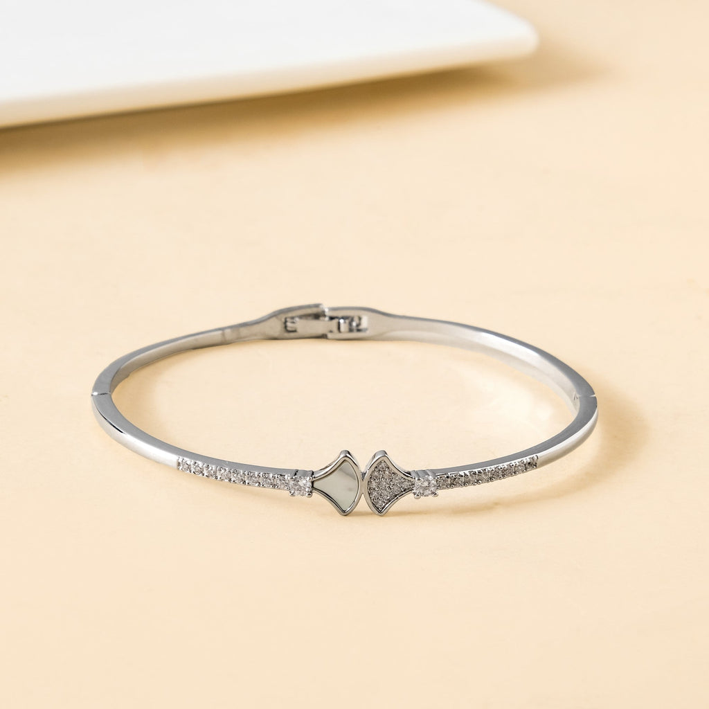 Nautical Glam Seashell Silver Bracelet Nestasia