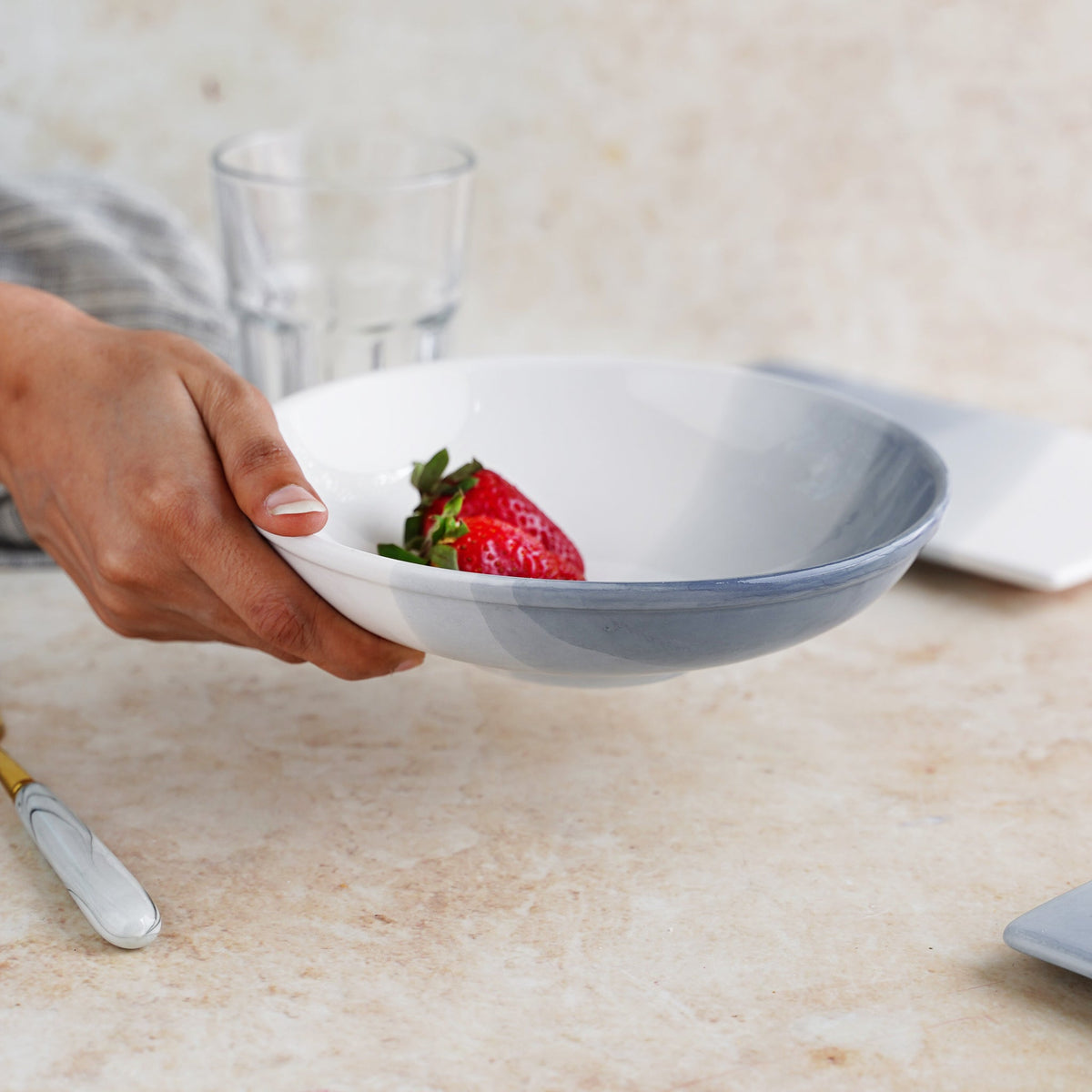 Ombre Dish 400 ml Nestasia