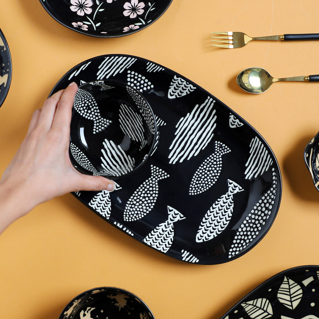 Oval Plates Black Nestasia