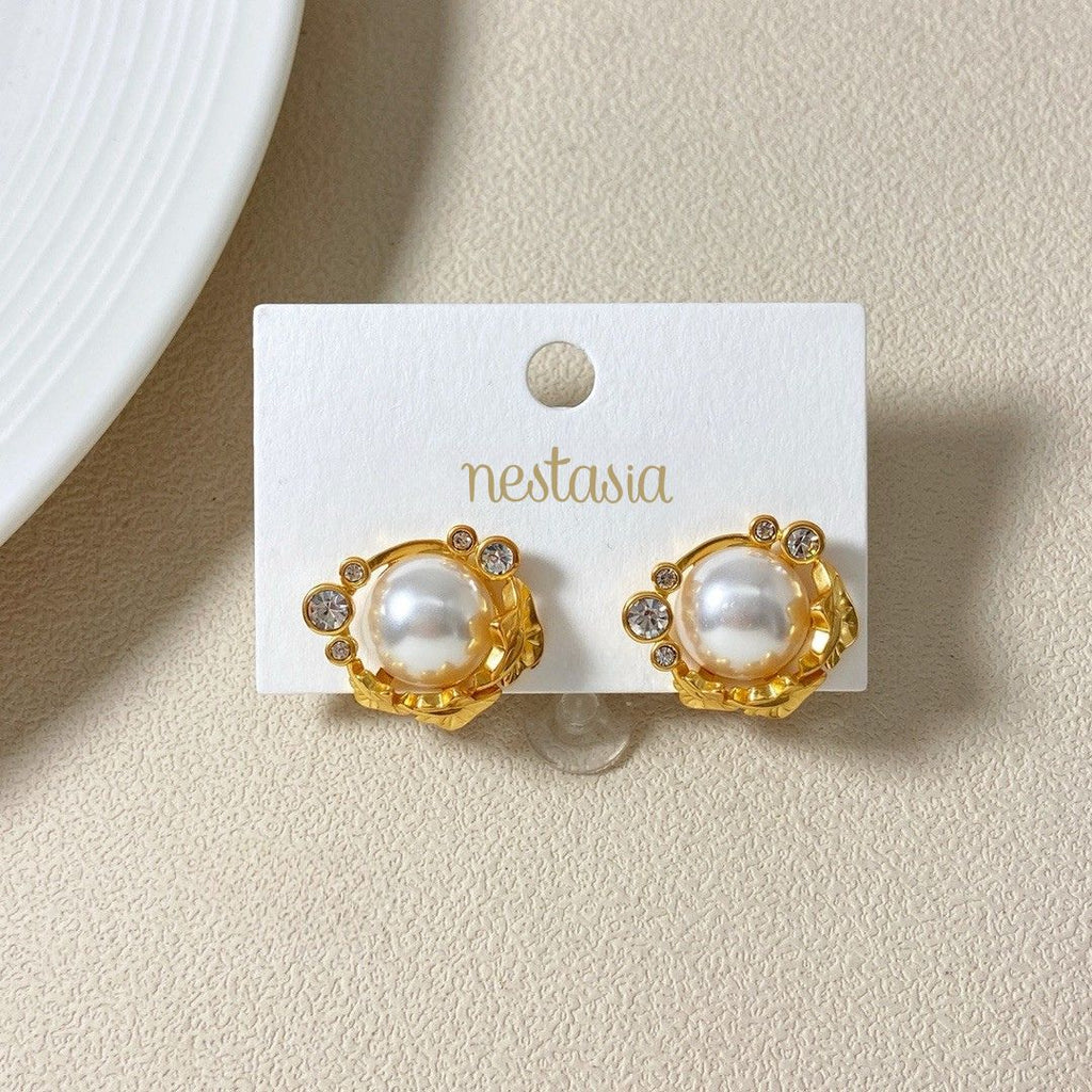 Pearl Fleur Stud Earrings Nestasia