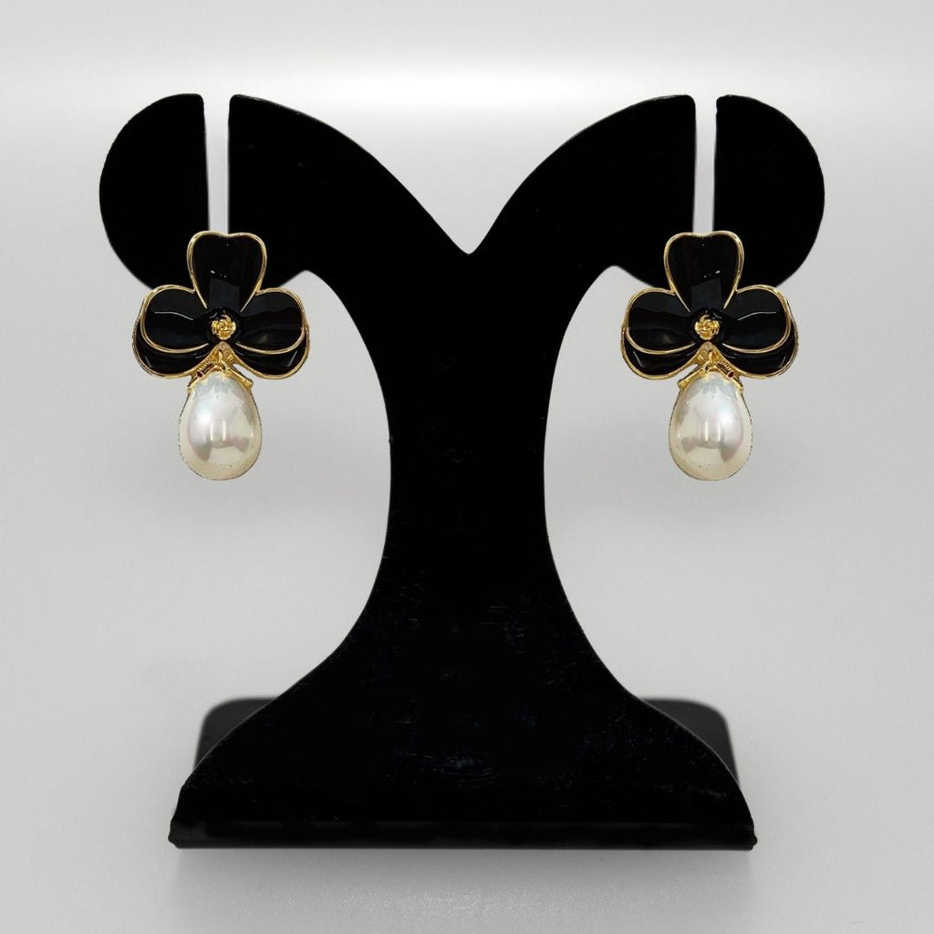 Black Pearl Drop Earrings Nestasia