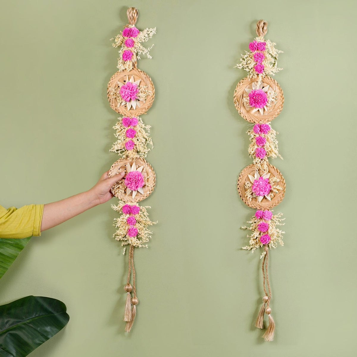 Eco Friendly Sola Flowers Wall Hanging Pink Set Of 2 Nestasia