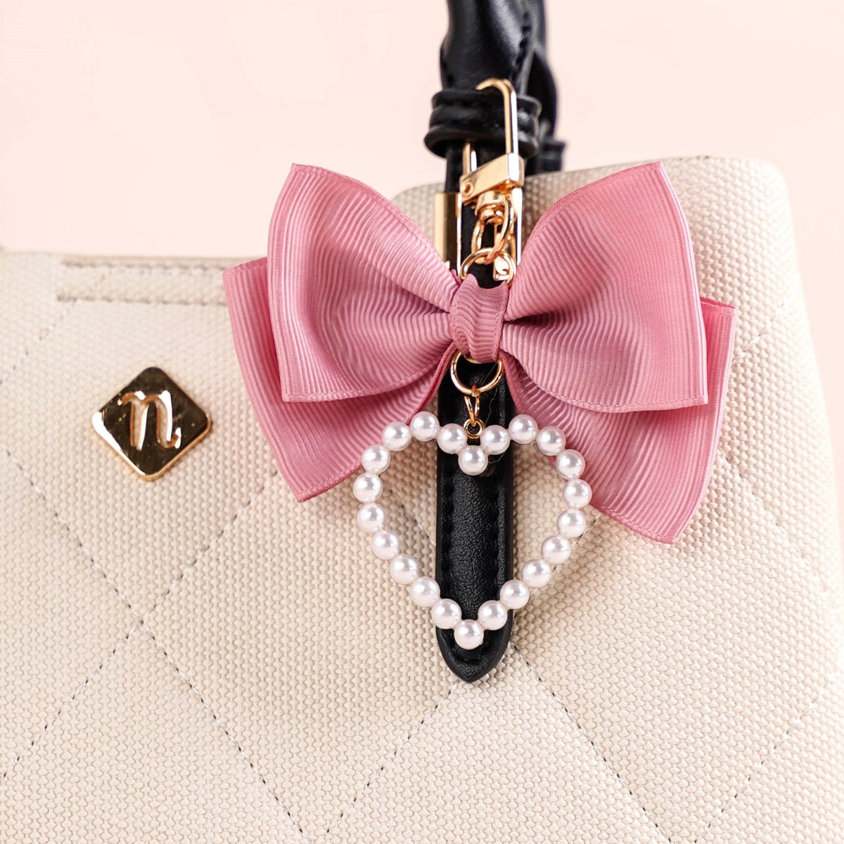 Pink Bow And Pearl Heart Cute Keychain Nestasia