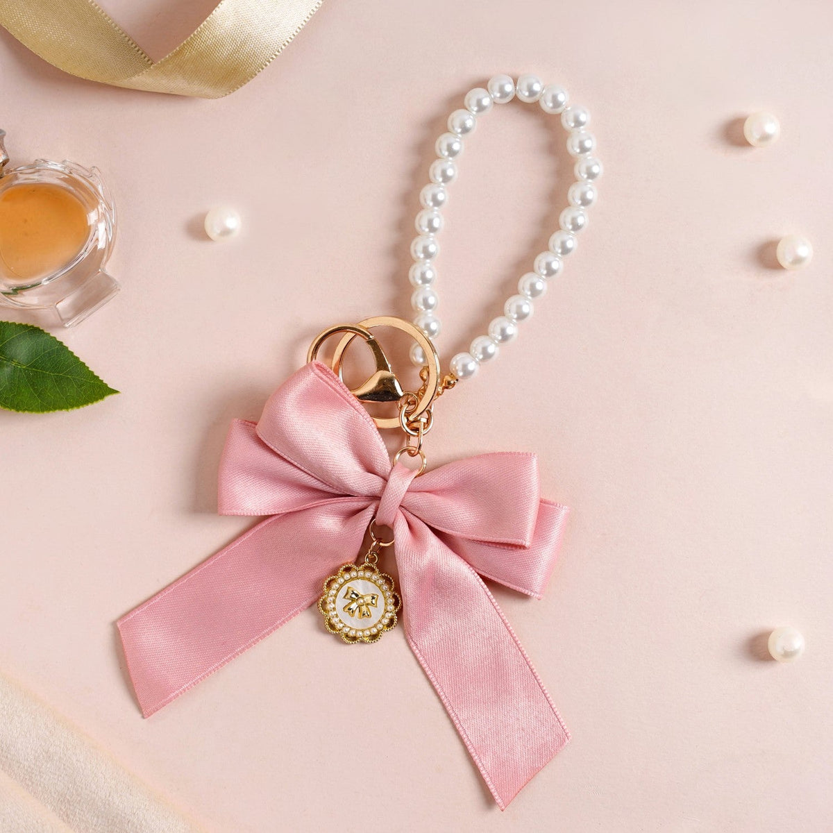 Pretty In Pink Cute Bow And Pearls Keychain Nestasia