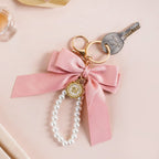 Pretty In Pink Cute Bow And Pearls Keychain Nestasia