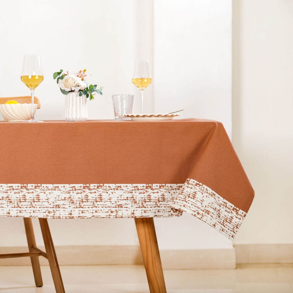 Mocha Fern 6 Seater Table Cloth 203x152cm Nestasia