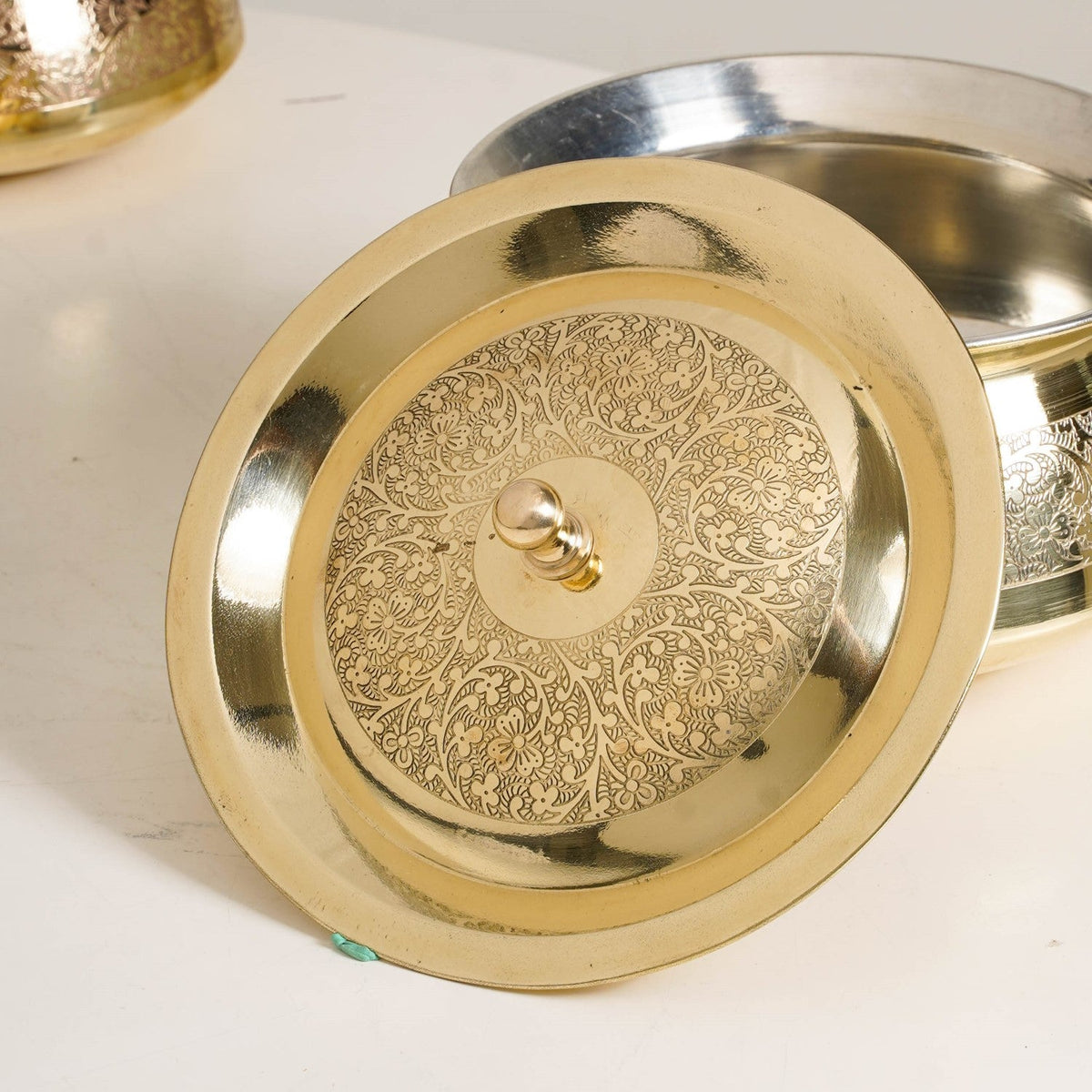 Pure Brass Embossed Handi Cooking Pot With Lid 2300ml Nestasia