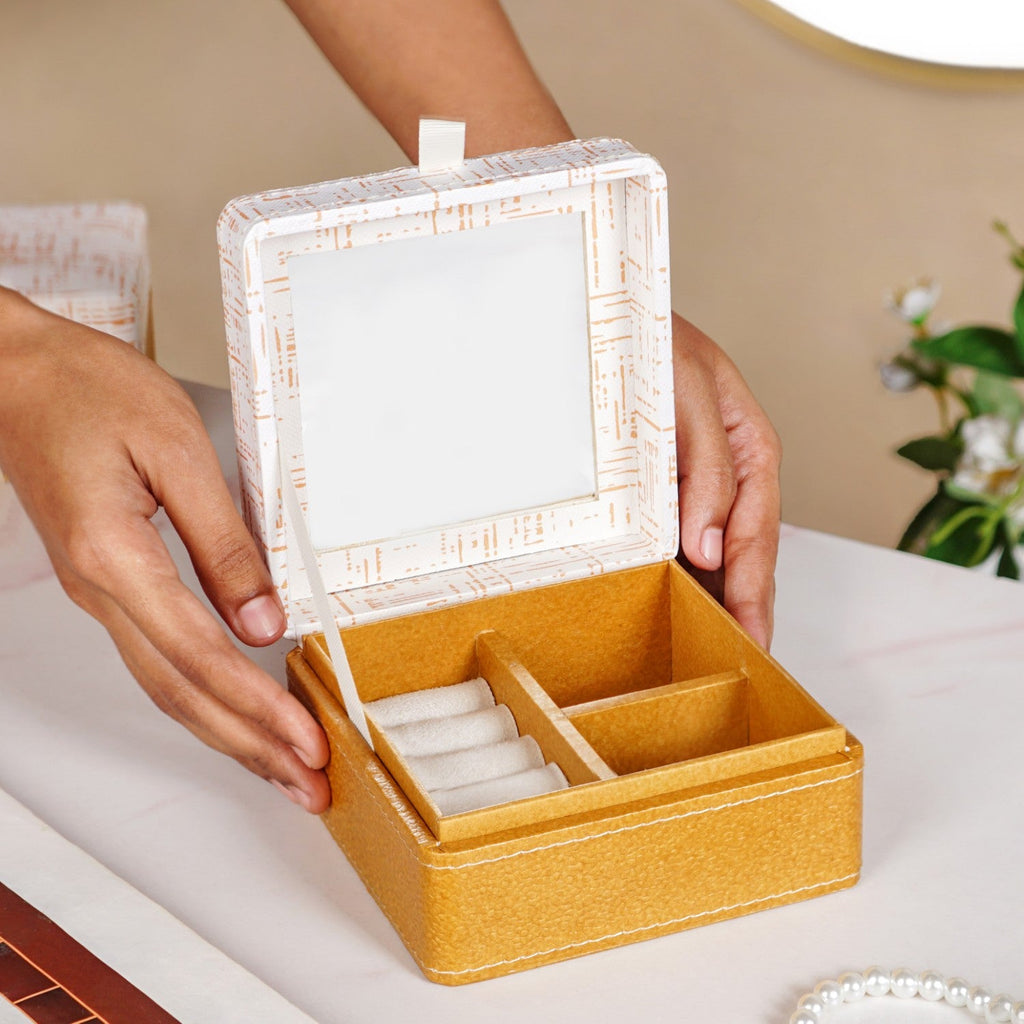 Quadrata Pattern Multi Section Jewellery Box With Mirror Nestasia
