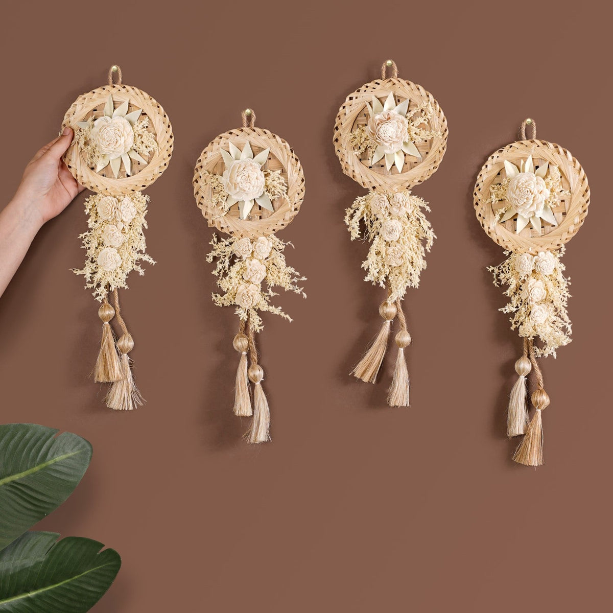 Organic White Petals Dried Flower Wall Decor Set Of 4 Nestasia