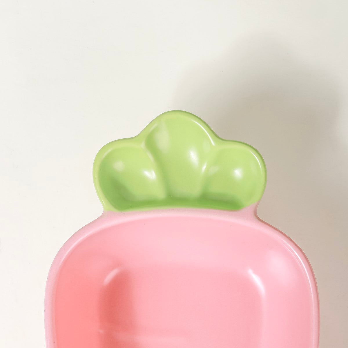 Radish Ceramic Snack Dish Pink 300 ml Nestasia