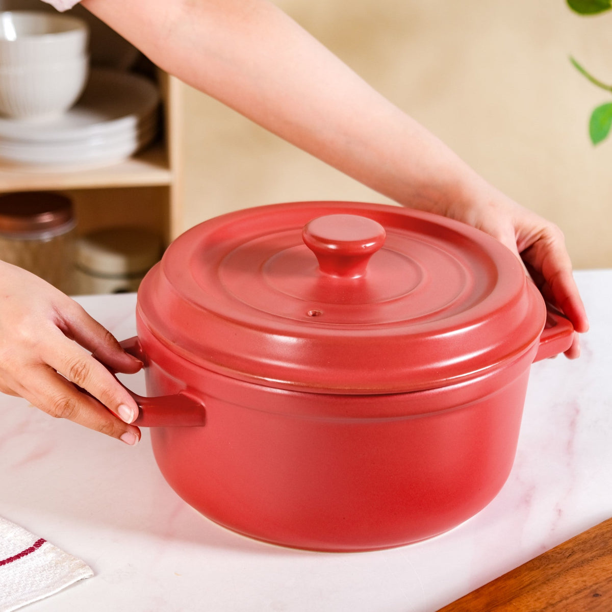 Matte Red Ceramic Cocotte Cooking Pot 4200ml Nestasia