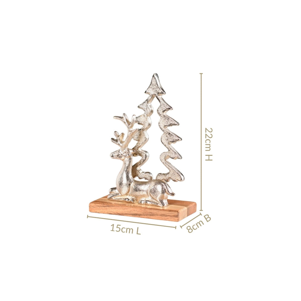 Reindeer By The Noel Tree Metal Decor Nestasia