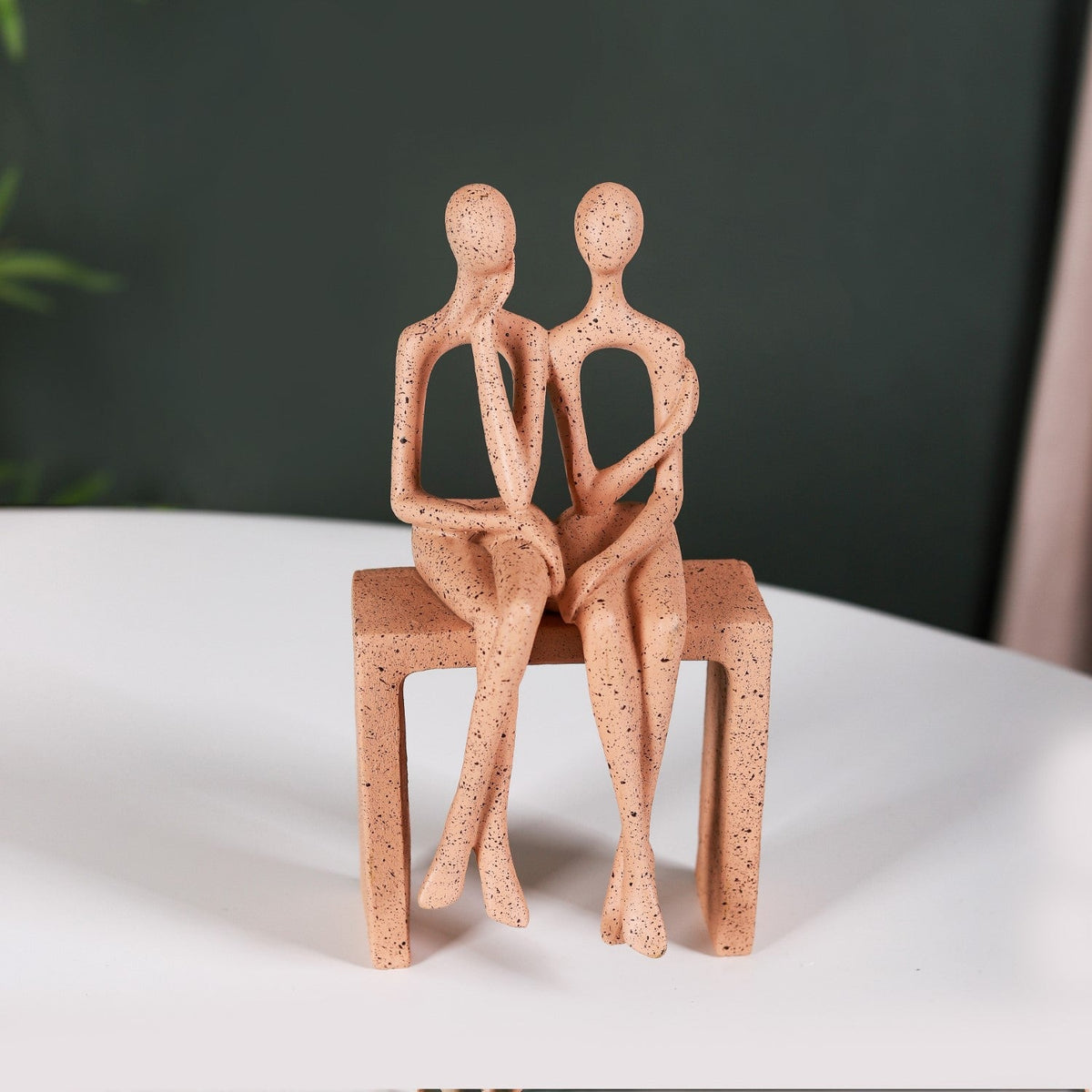 Couple On A Bench Showpiece Nestasia