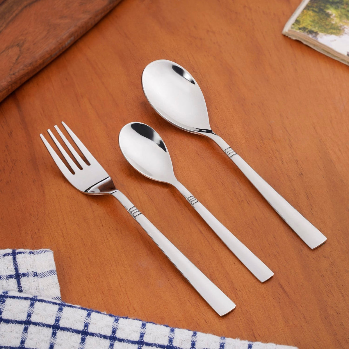 Ring Cut Stainless Steel Flatware Set Of 18 Nestasia