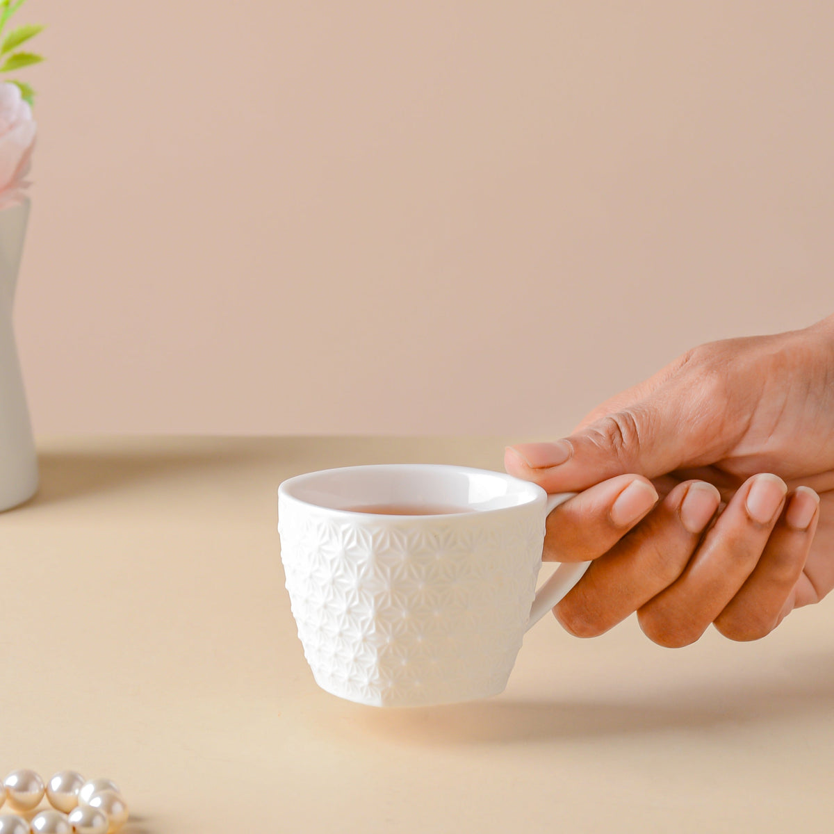 Riona Patterned Teacup White Nestasia