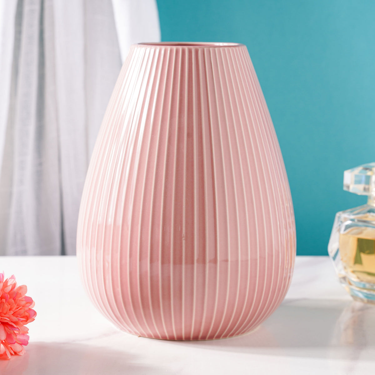 Nordic Ceramic Vase Nestasia