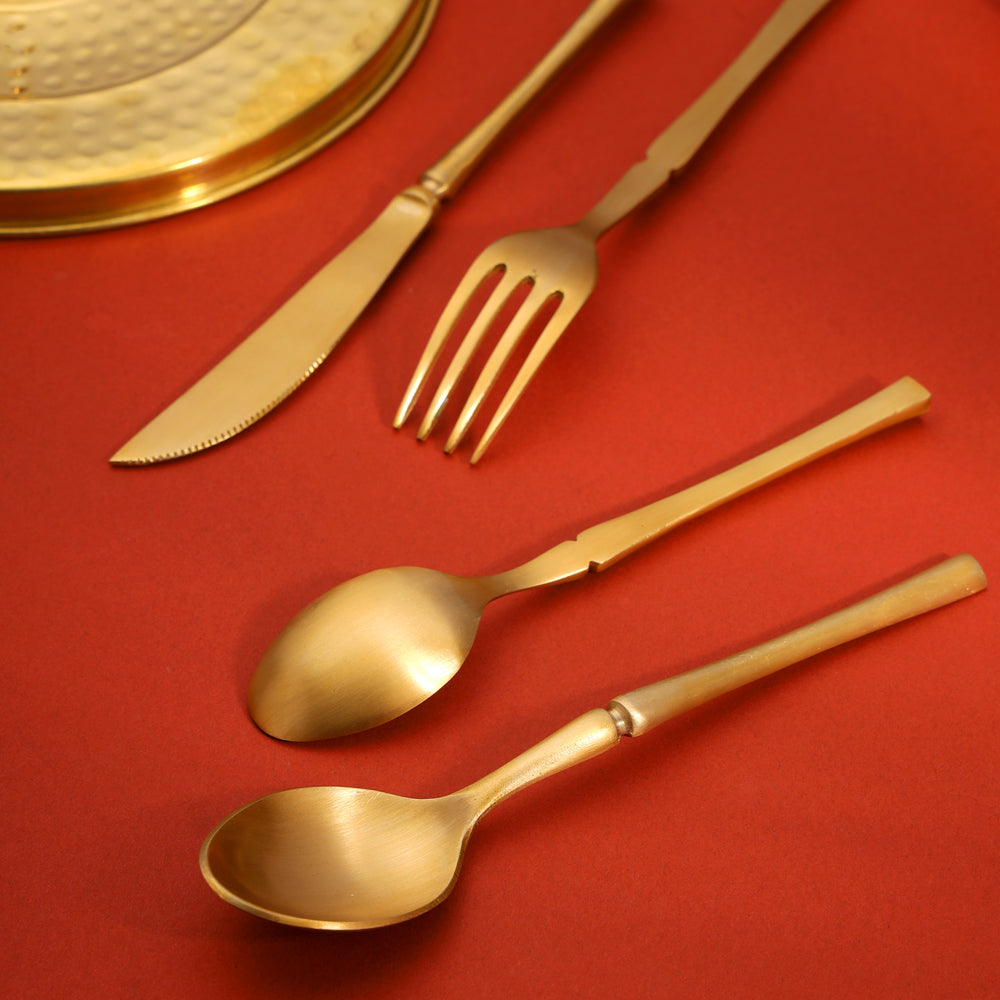 Brass Cutlery Set (Set Of 4) Vedansh Craft