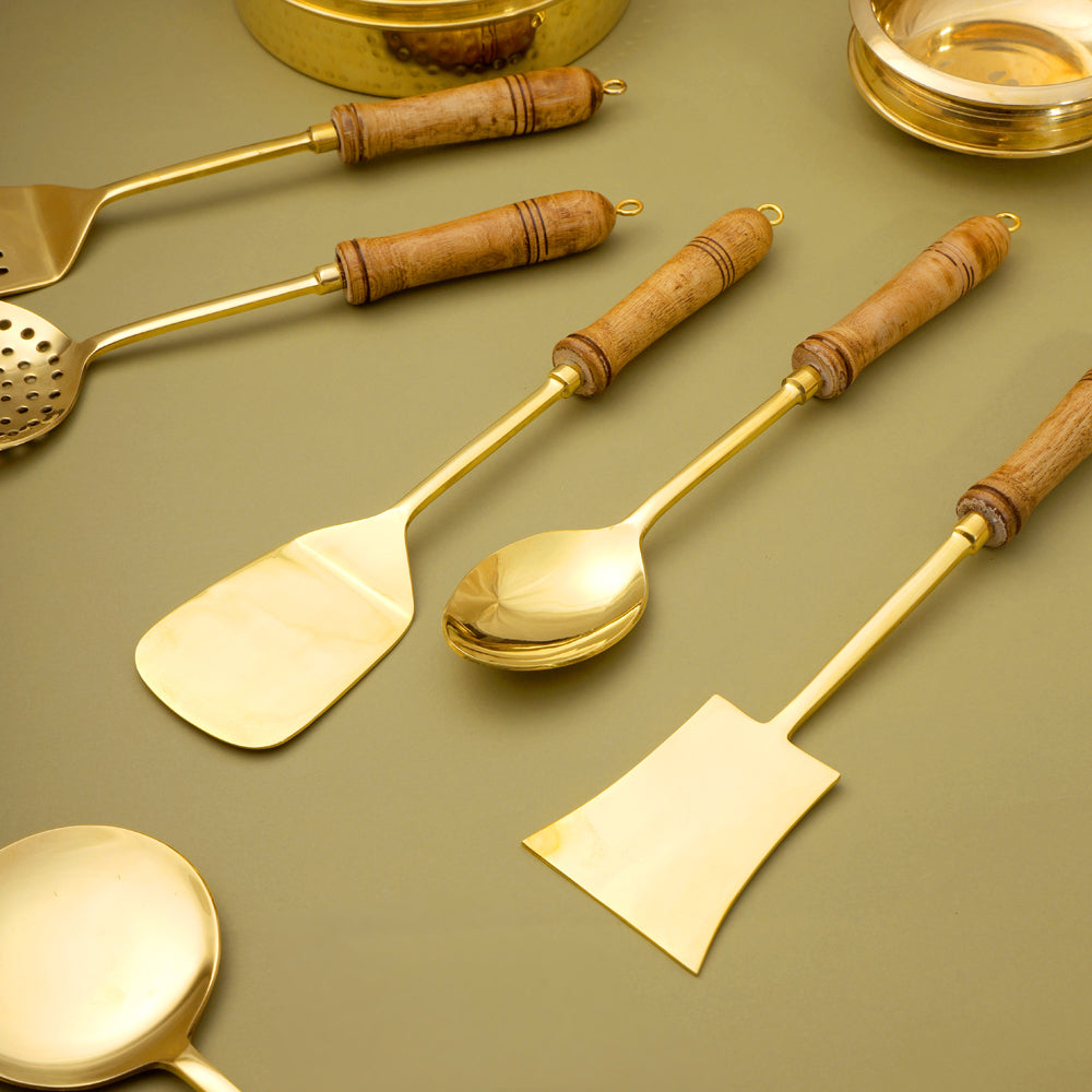 Brass Kitchen Ladles With Wooden Handle Set (14.5 Inch) Vedansh Craft