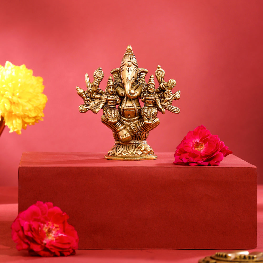 Brass Ganesha With Riddhi Siddhi Idol (4 Inch) Vedansh Craft