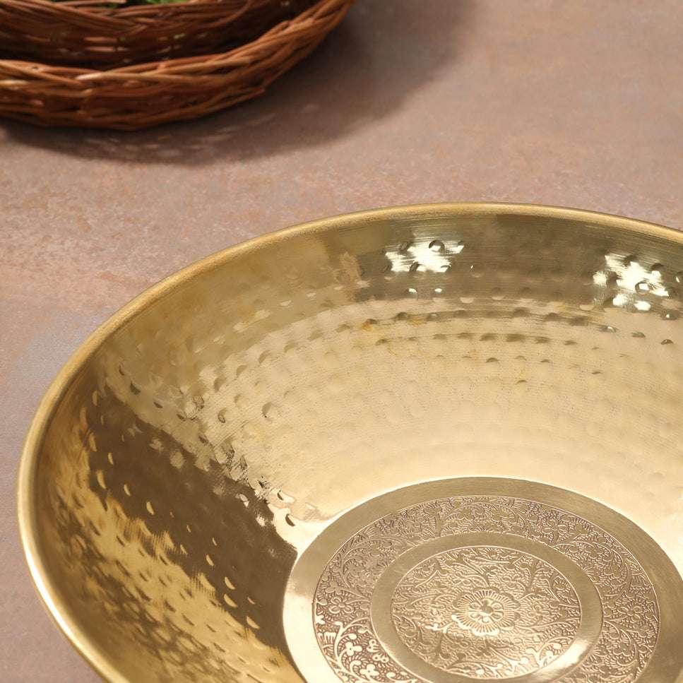 Brass Hammered Tasla (13.7 INCH) Vedansh Craft