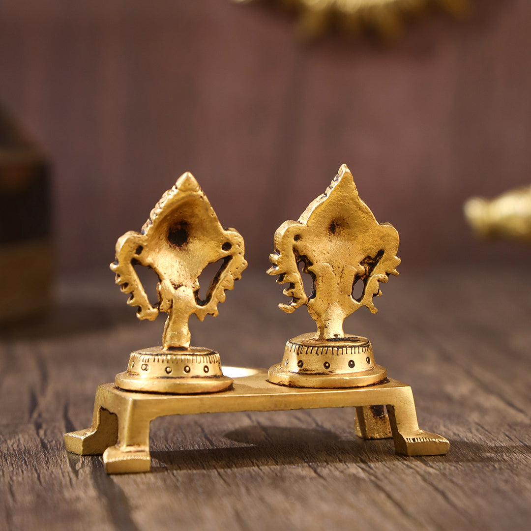 BRASS SHANKH CHAKRA WITH DIYA (3 INCH) Vedansh Craft