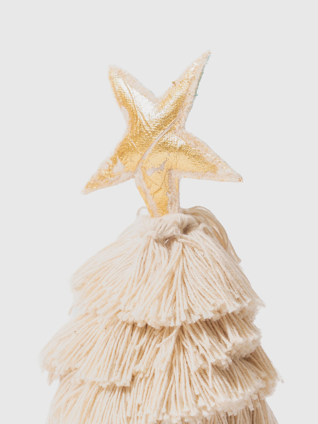 Winter White Tassel Christmas Tree Décor Contrast Living