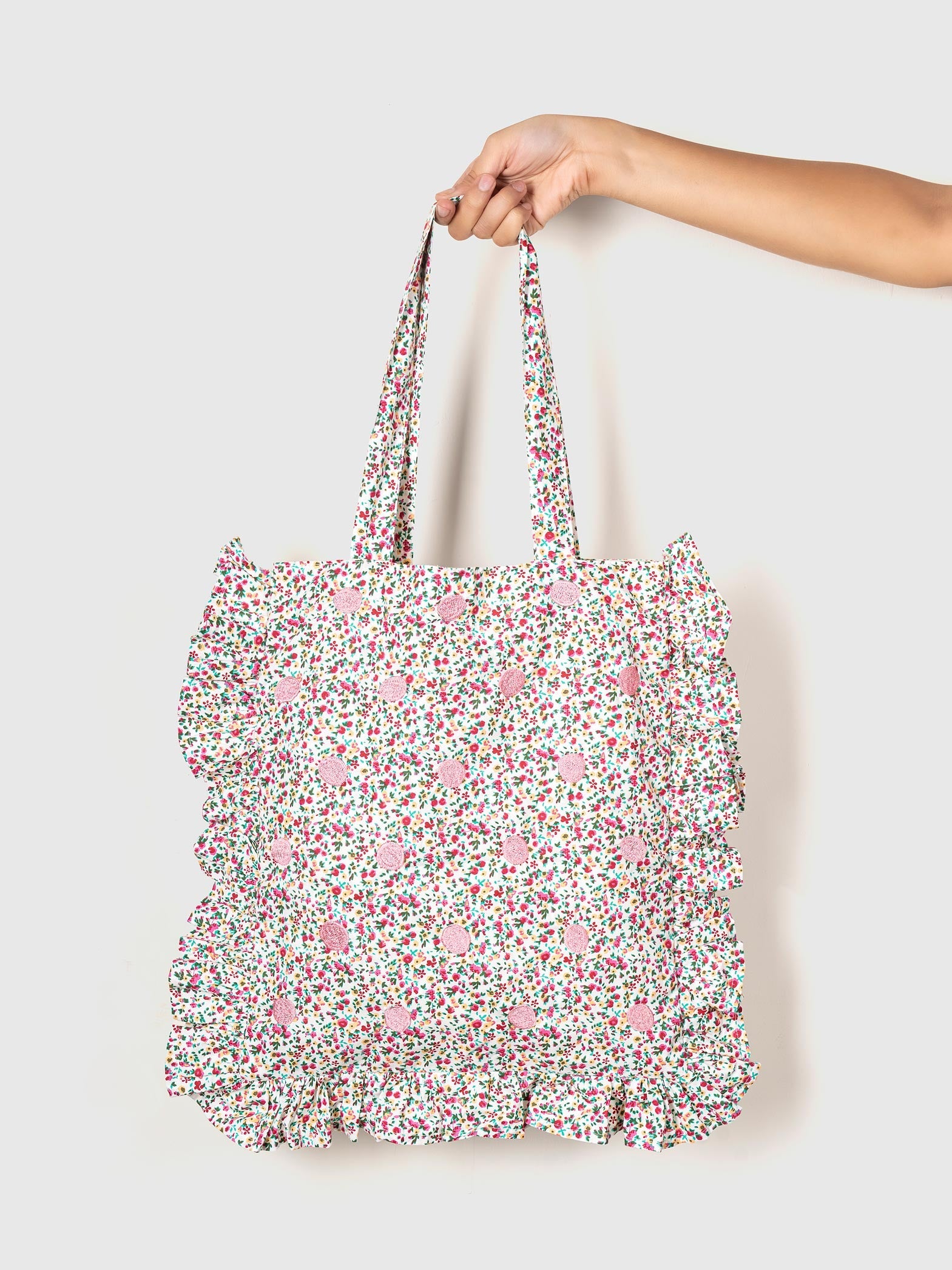 The Frill Garden Tote Contrast Living