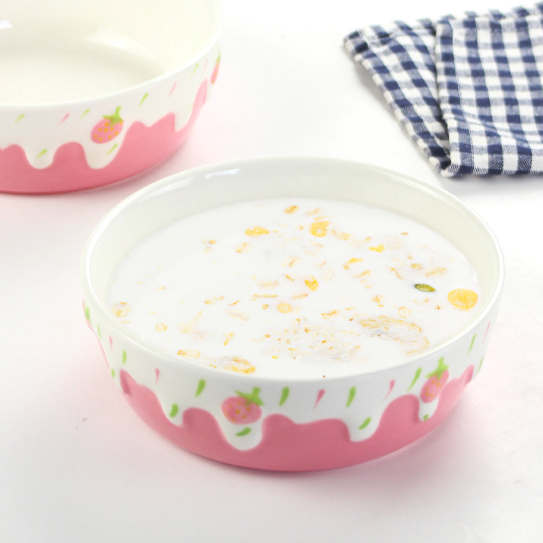 Strawberry Salad Bowls Nestasia