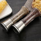 Salt/Pepper Shaker Nestasia