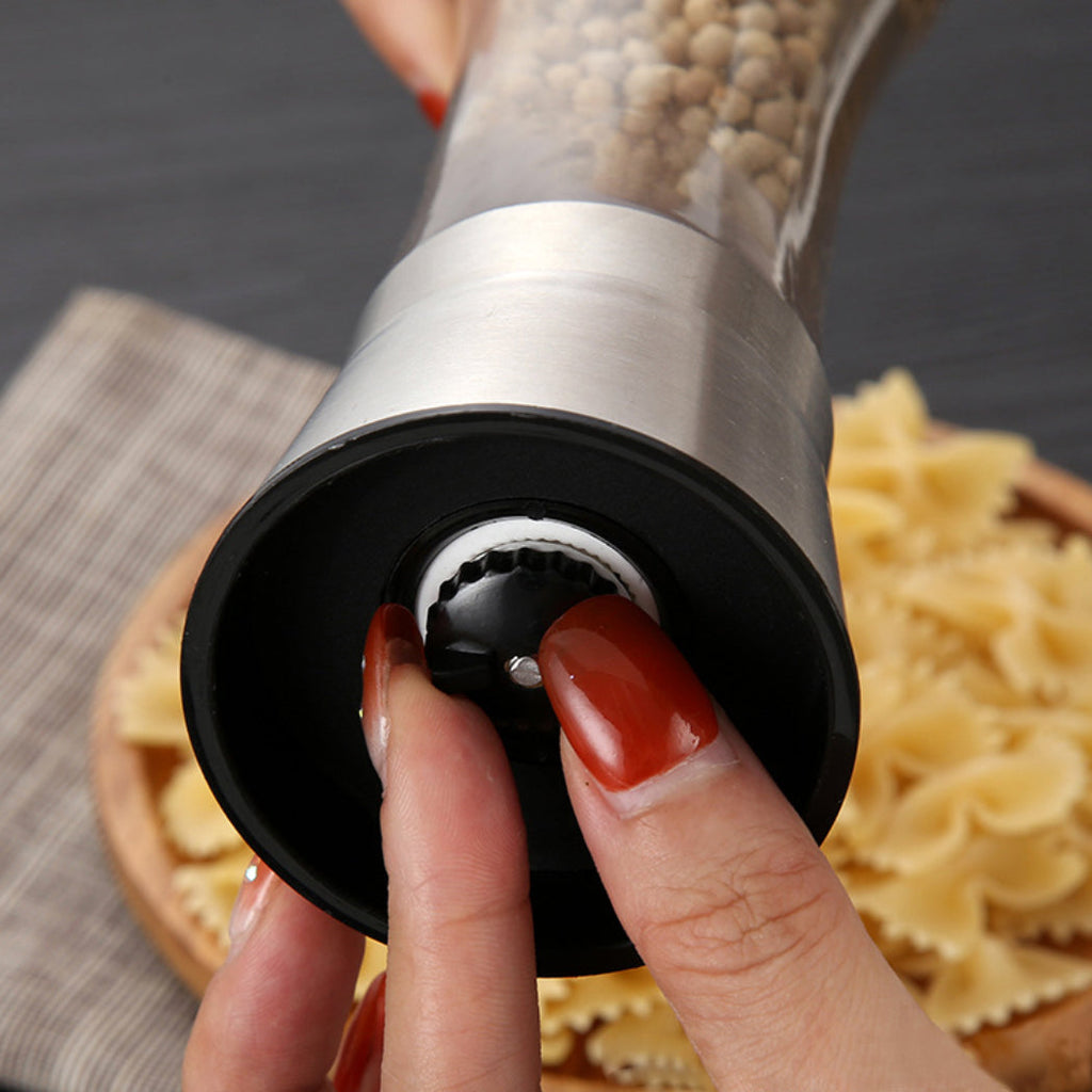 Salt/Pepper Shaker Nestasia