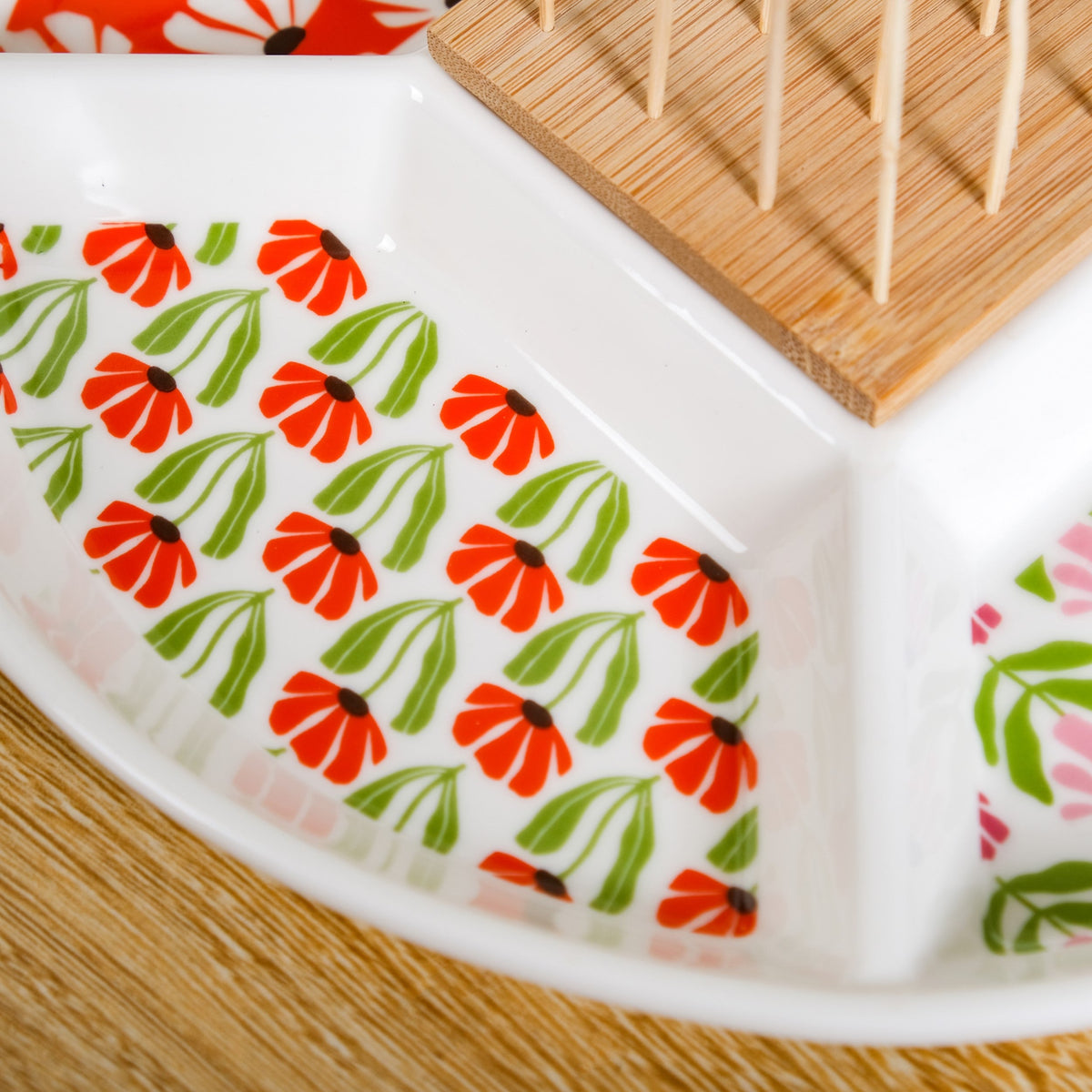 Flower Power Ceramic Section Plate With Toothpick Set 23cm Nestasia
