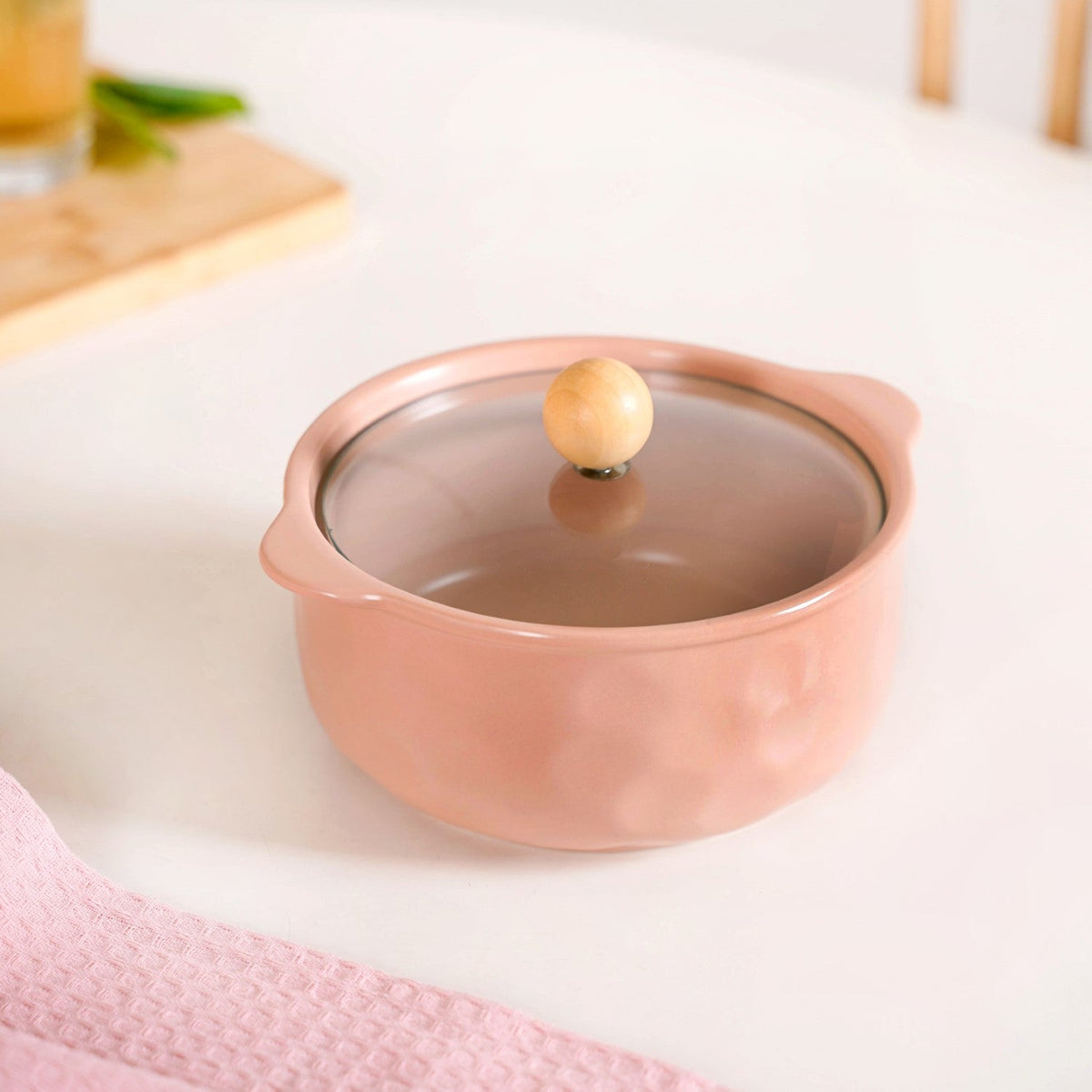 Peach Pebble Ceramic Serving Bowl With Lid 950ml Nestasia
