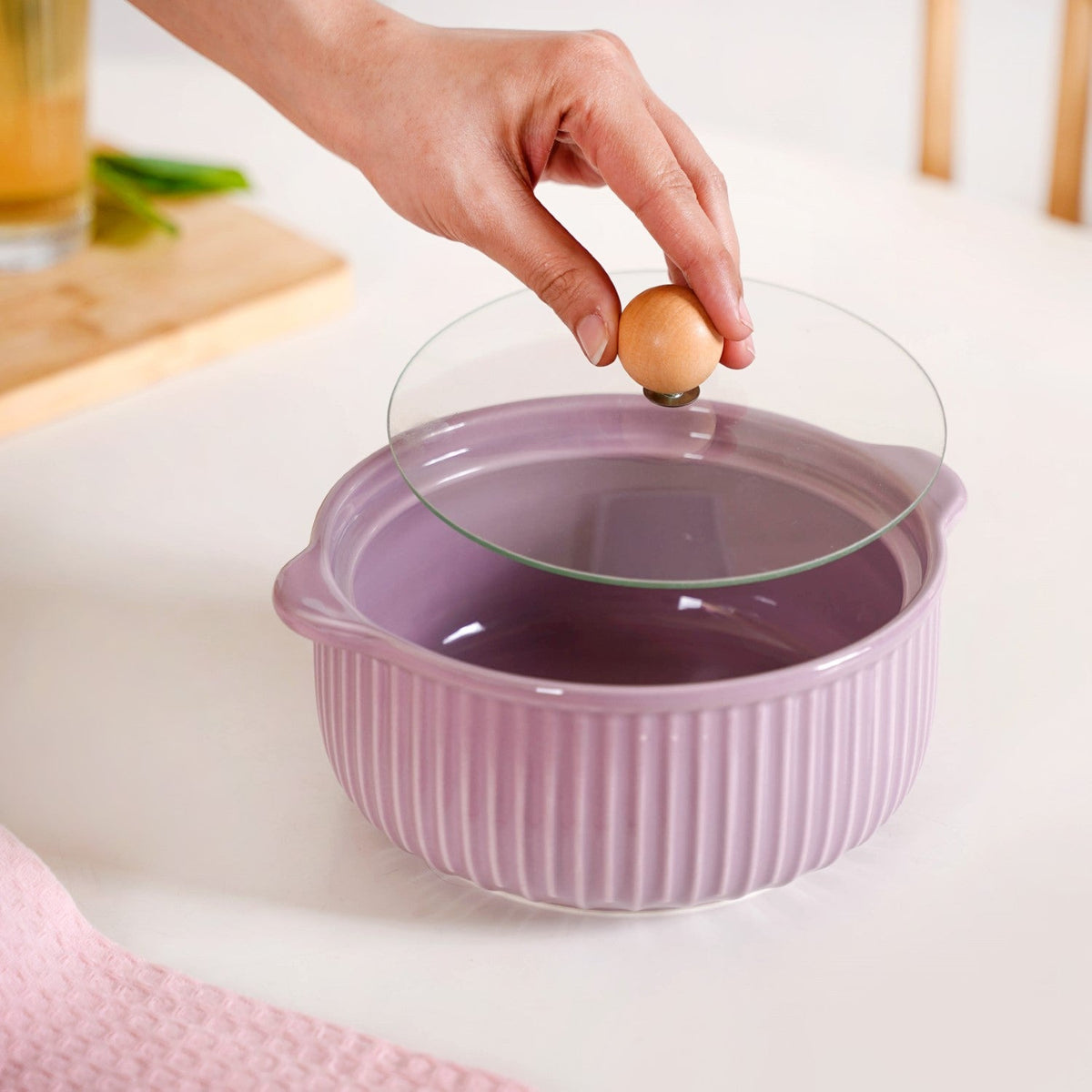 Ribbed Multifunctional Serving Bowl With Lid 950ml Nestasia