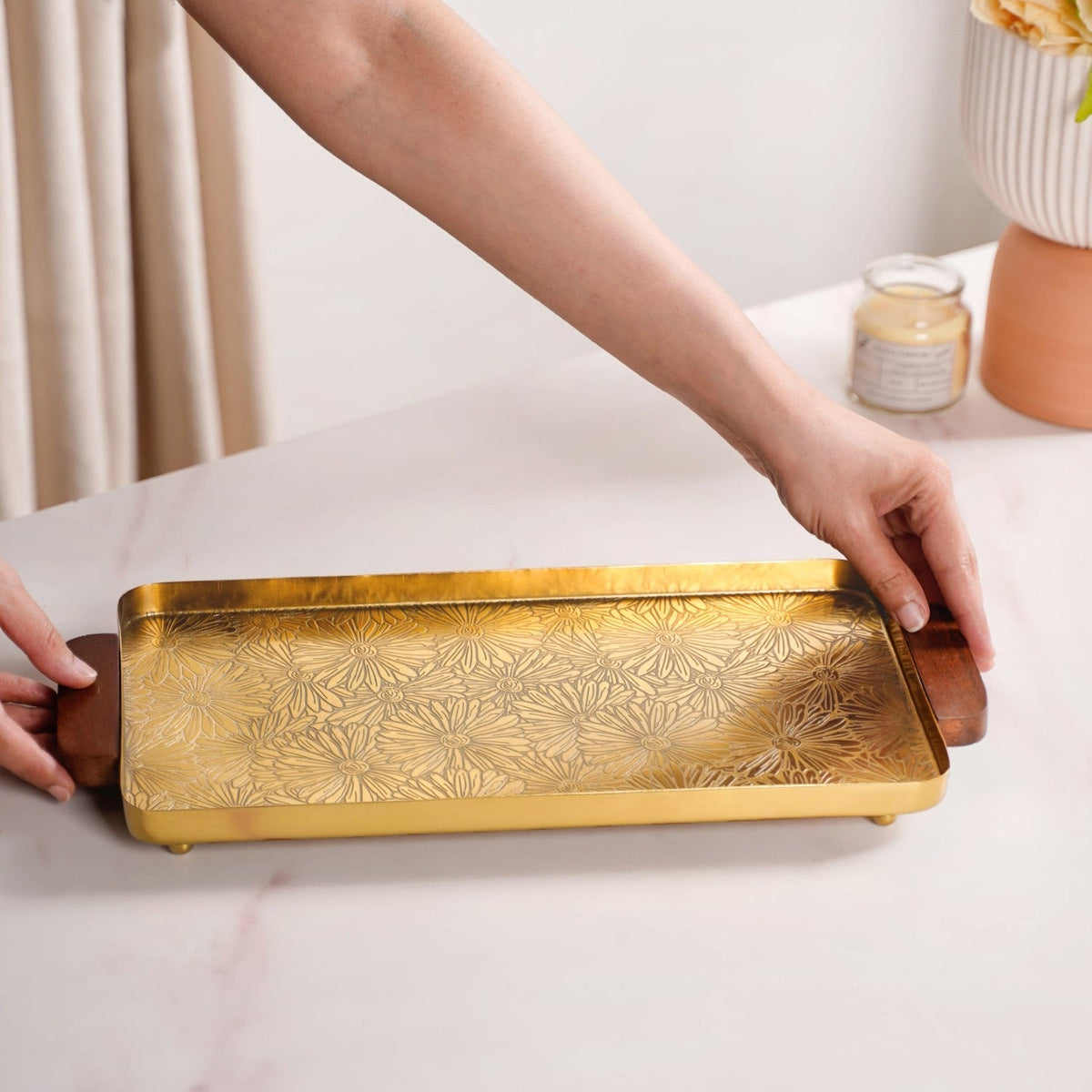 Large Daisy Embossed Metal Tray With Mango Wood Handles Nestasia