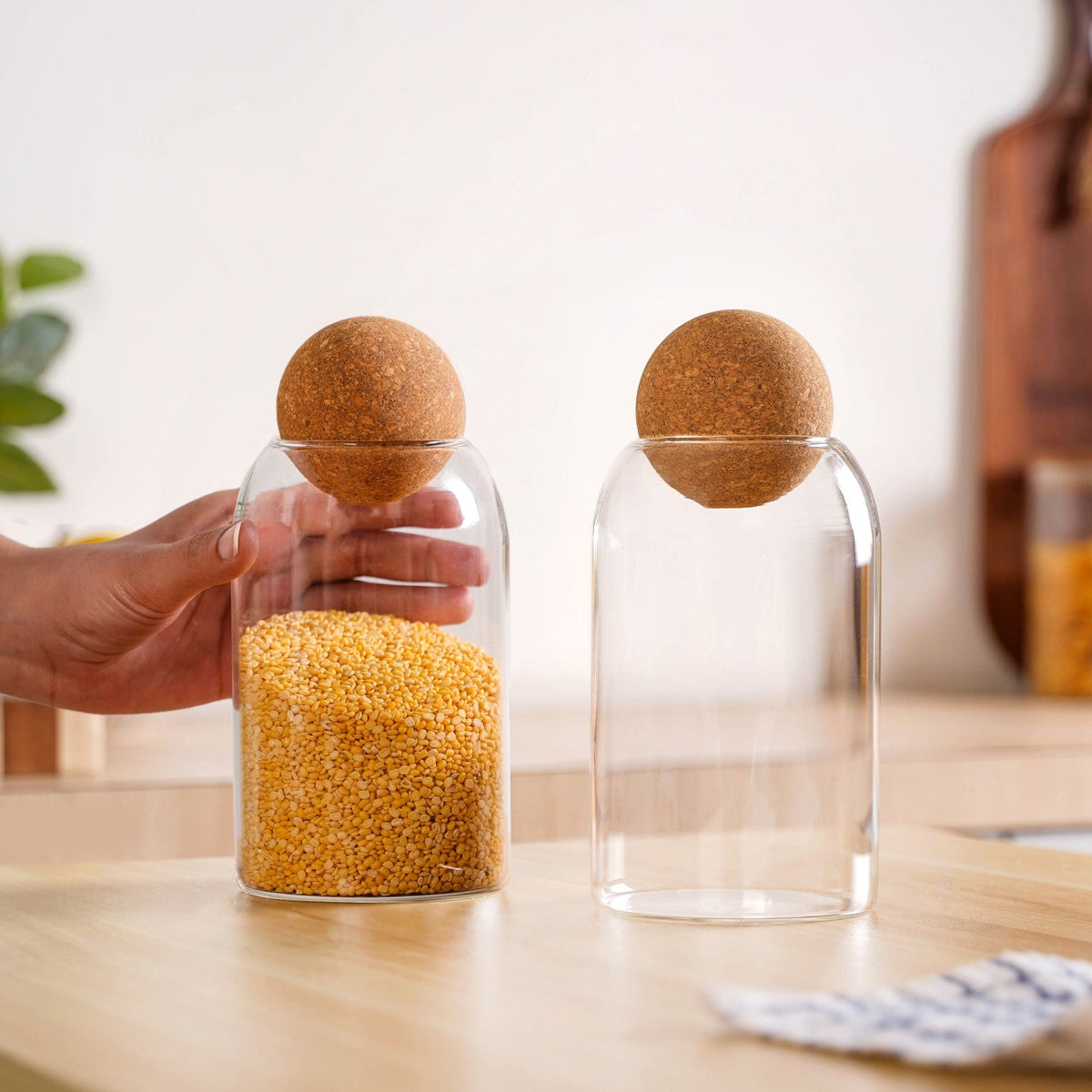 Set Of 2 Cork Ball Glass Jars 750ml Nestasia
