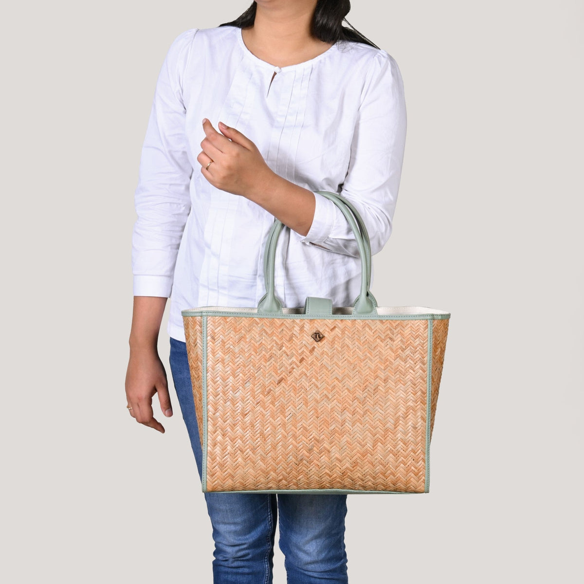 Modern Mint BreezeBag Eco Conscious Tote Nestasia