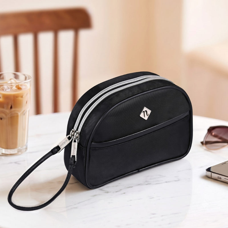 Signature Wristlet Wallet Black Nestasia