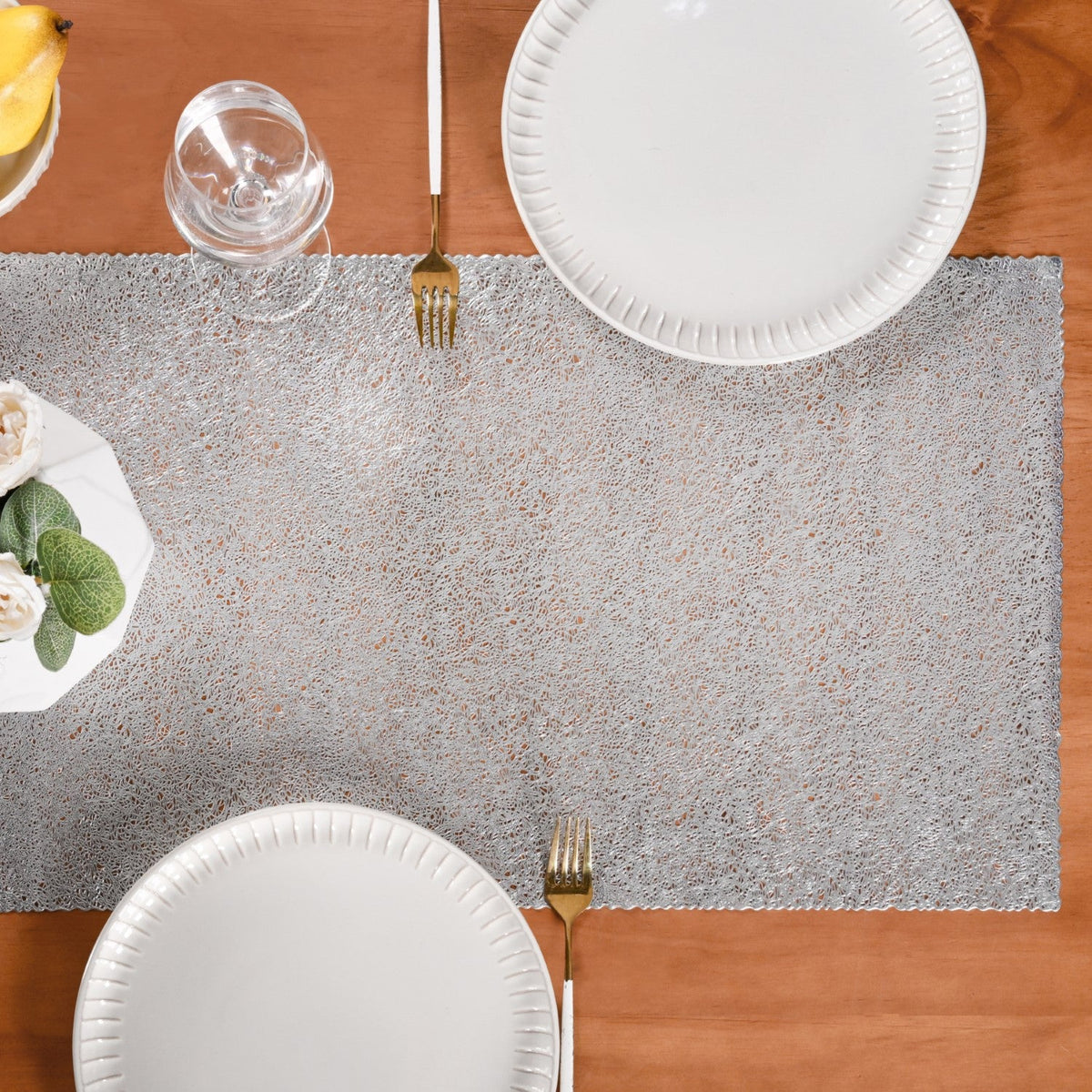 Shiny Lines Silver Table Runner 183x37cm Nestasia