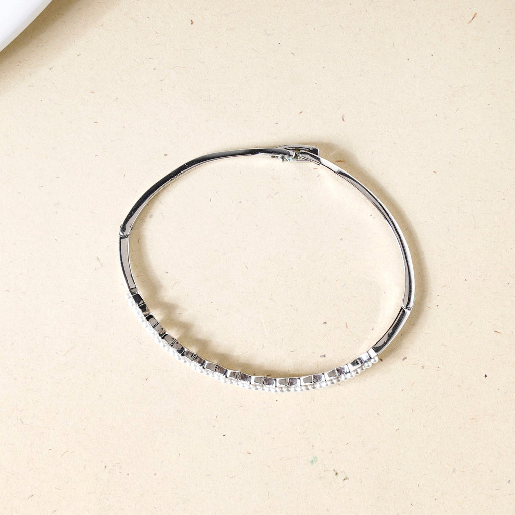 Silver Zigzag Pearl Bracelet Nestasia