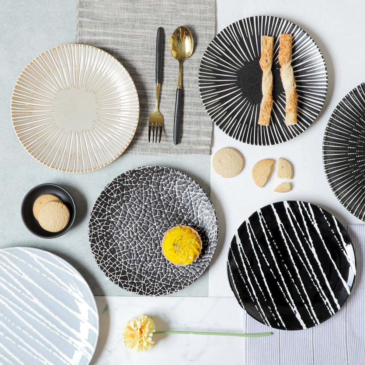 Sleek Snack Plate Nestasia