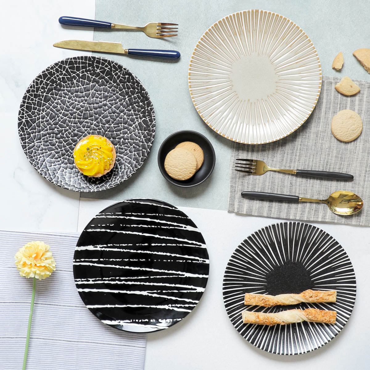 Sleek Snack Plate Nestasia