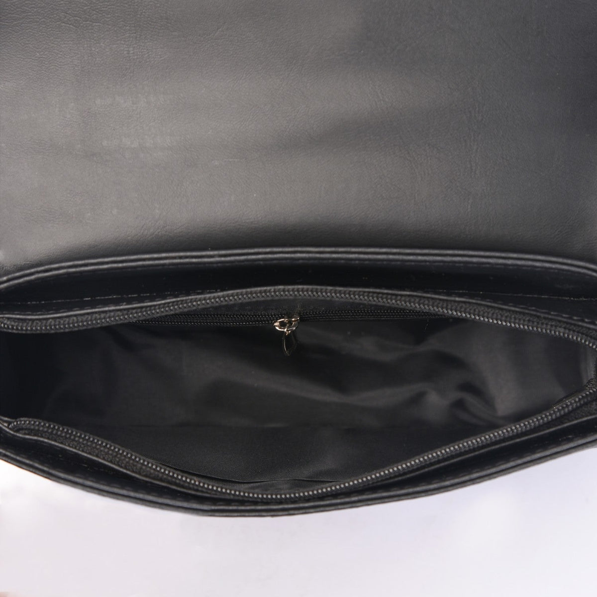 Soi Tresse Menue Sling Bag Black Nestasia