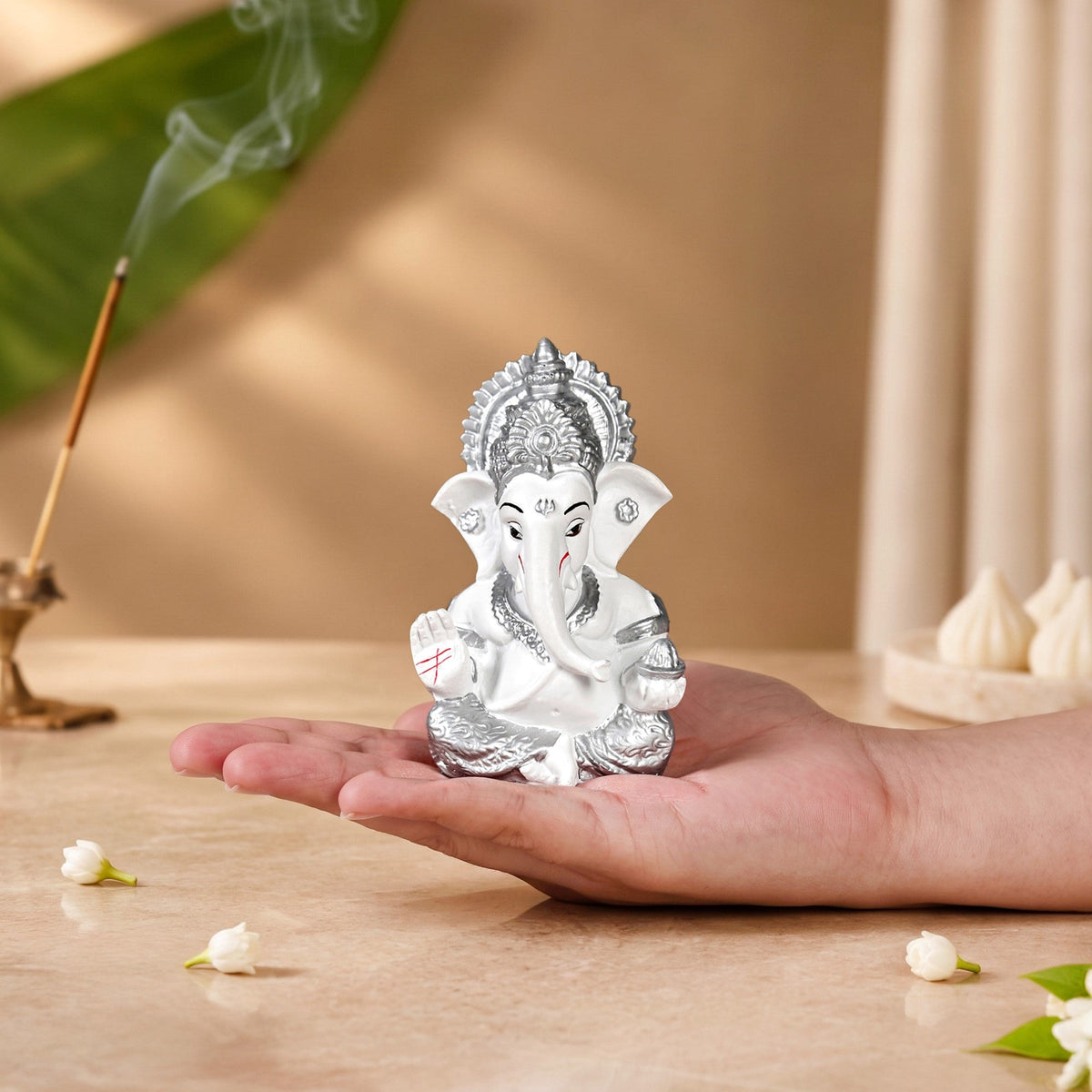 Small Lord Ganesh Idol White 9cm Nestasia